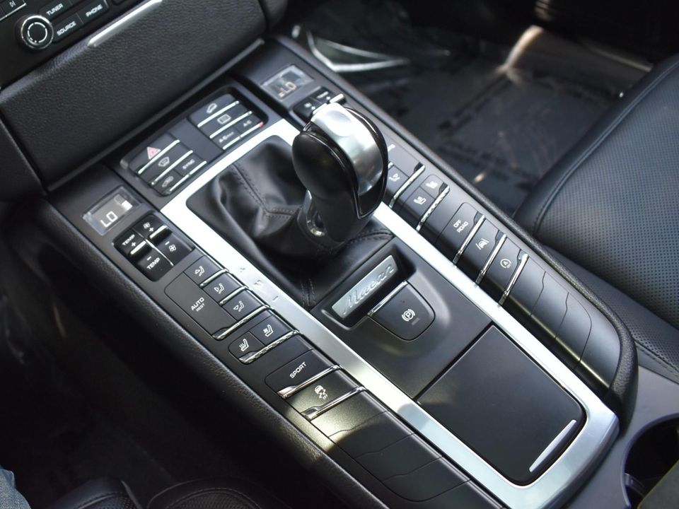 2017 Porsche Macan