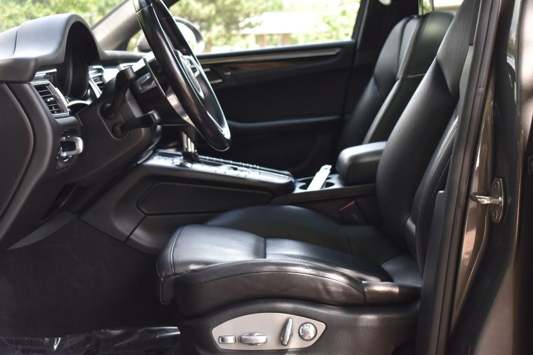 2017 Porsche Macan
