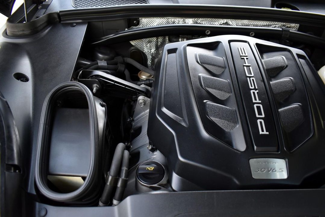 2017 Porsche Macan