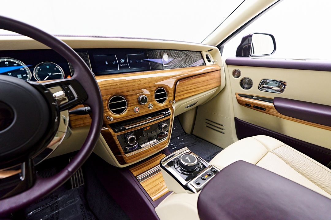 2019 Rolls-Royce Phantom