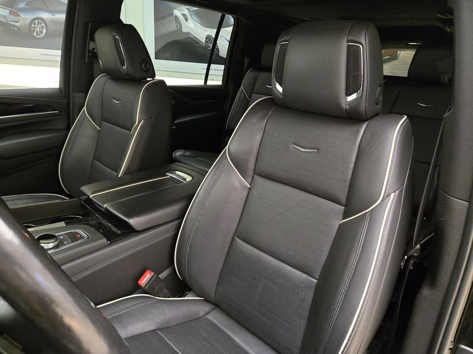 2021 Cadillac Escalade ESV