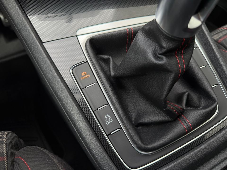 2017 Volkswagen Golf GTI