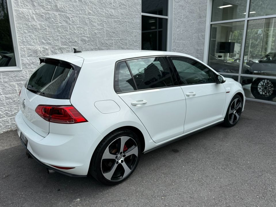 2017 Volkswagen Golf GTI