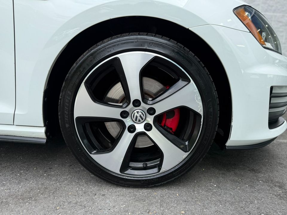 2017 Volkswagen Golf GTI