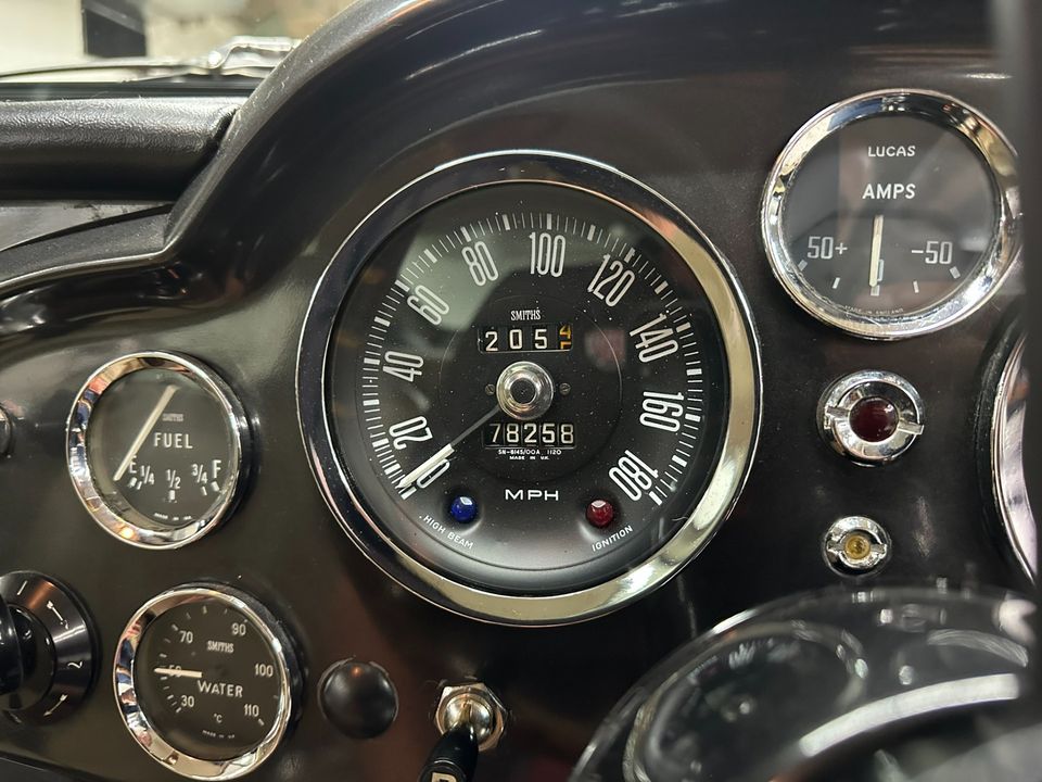 1966 Aston Martin DB6