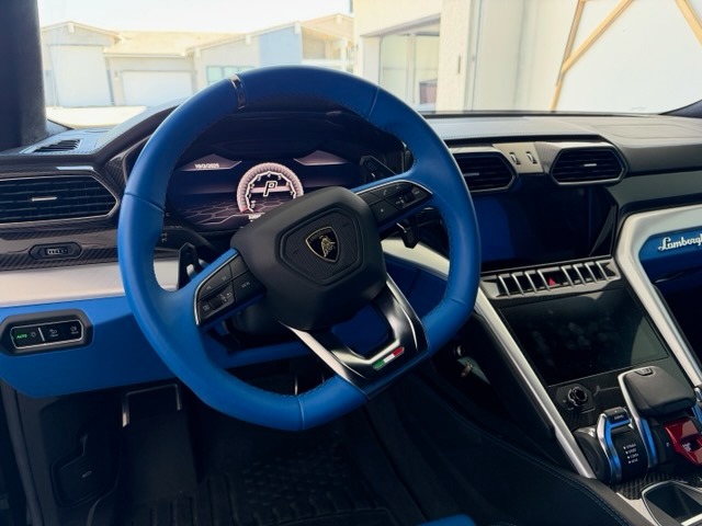 2020 Lamborghini Urus