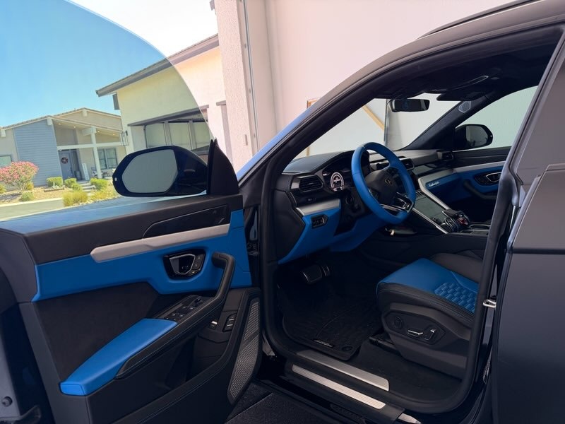 2020 Lamborghini Urus