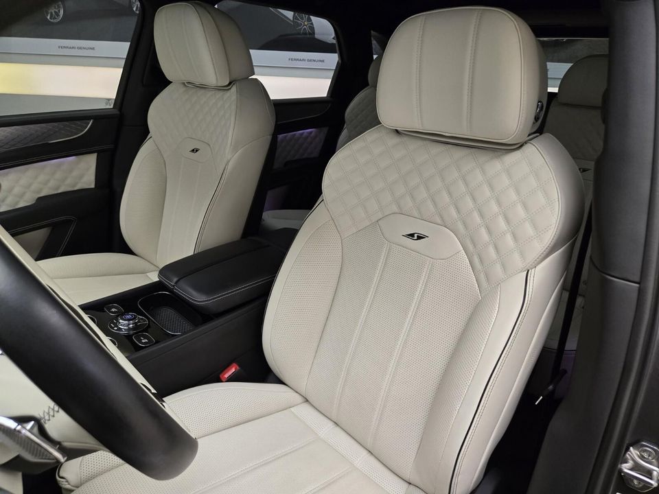 2022 Bentley Bentayga