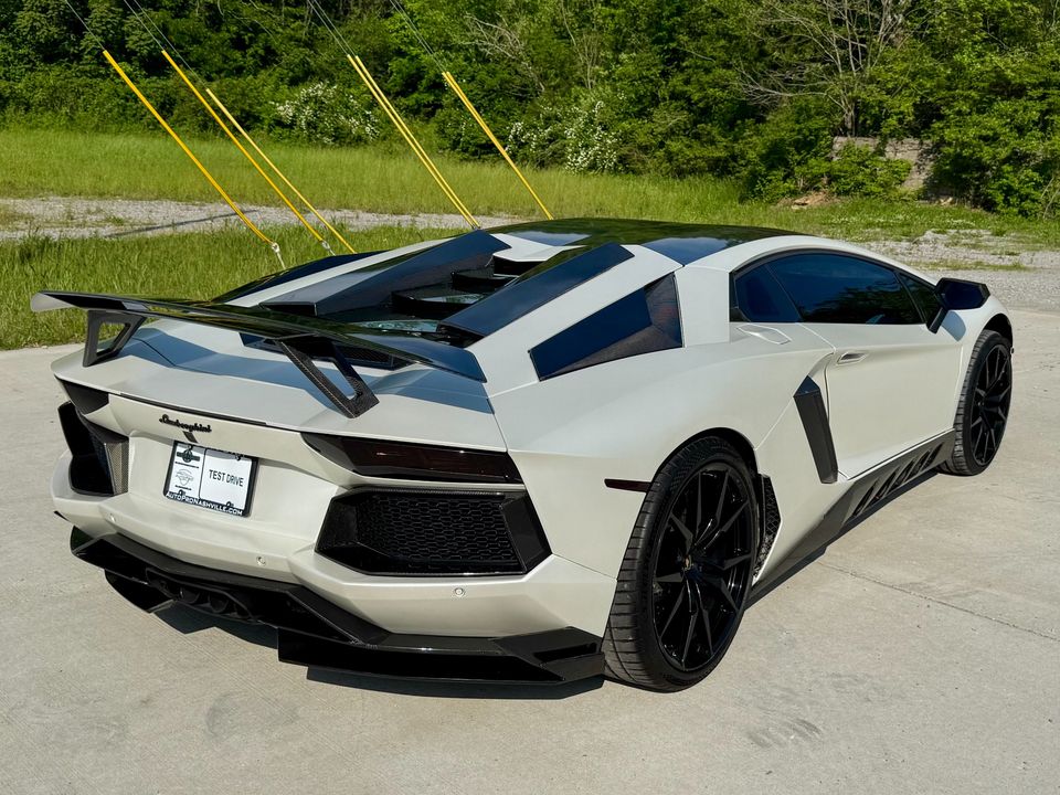 2012 Lamborghini Aventador