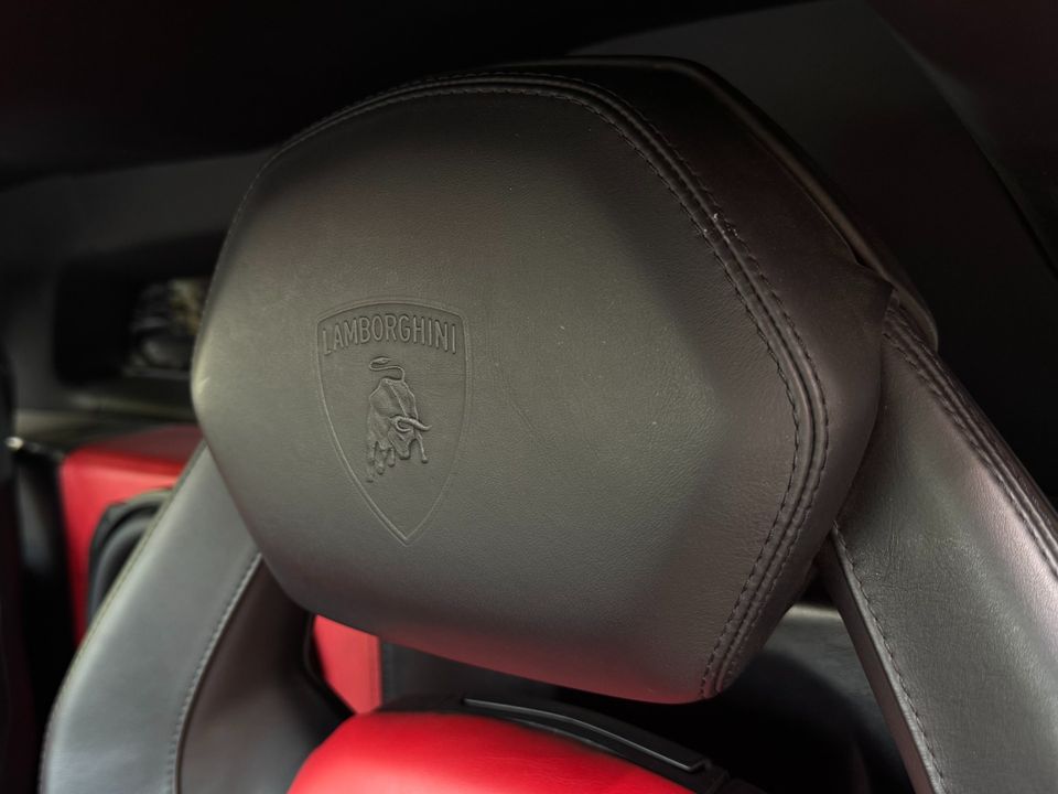 2012 Lamborghini Aventador