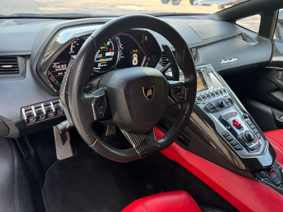 2012 Lamborghini Aventador