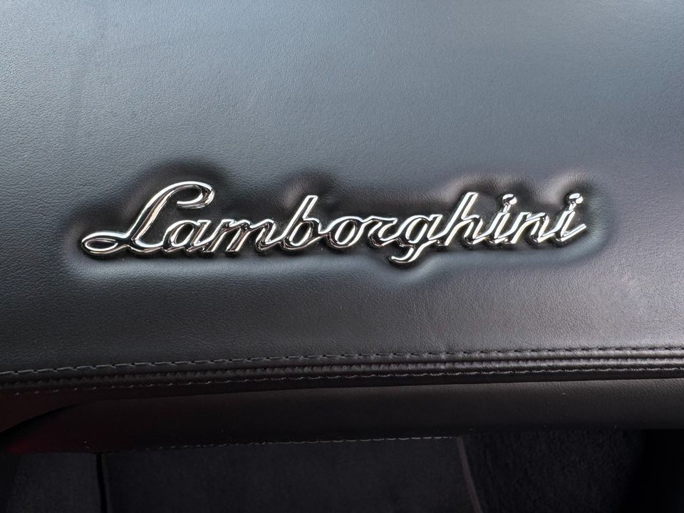 2012 Lamborghini Aventador