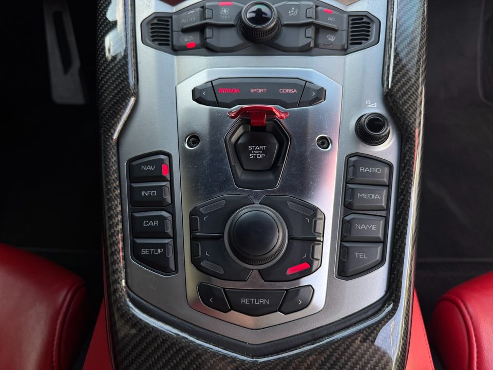 2012 Lamborghini Aventador