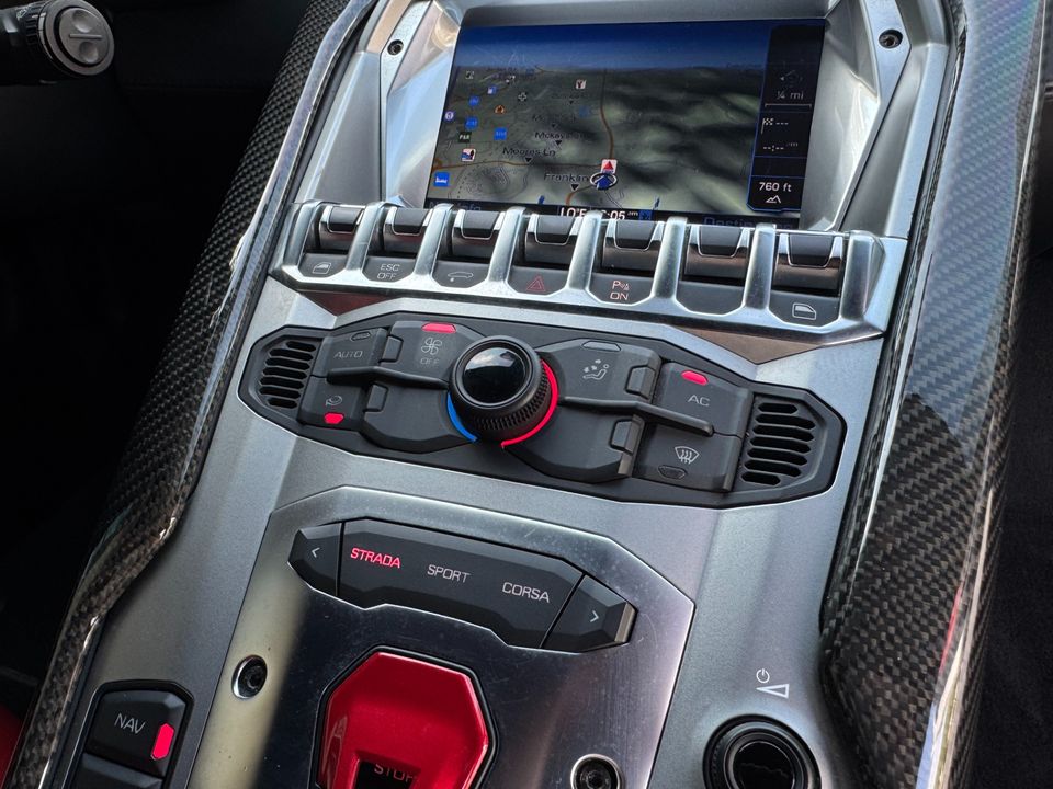 2012 Lamborghini Aventador
