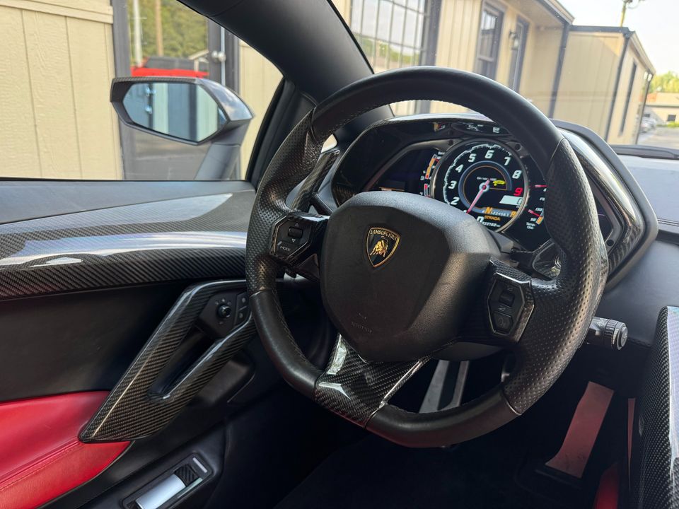 2012 Lamborghini Aventador