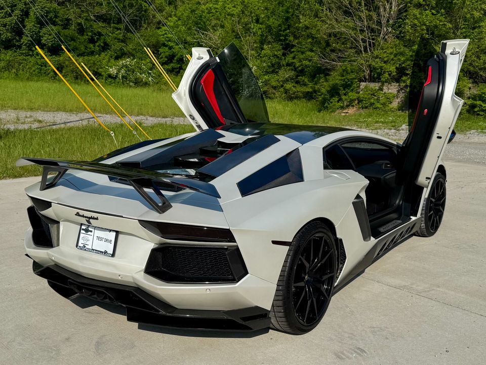 2012 Lamborghini Aventador