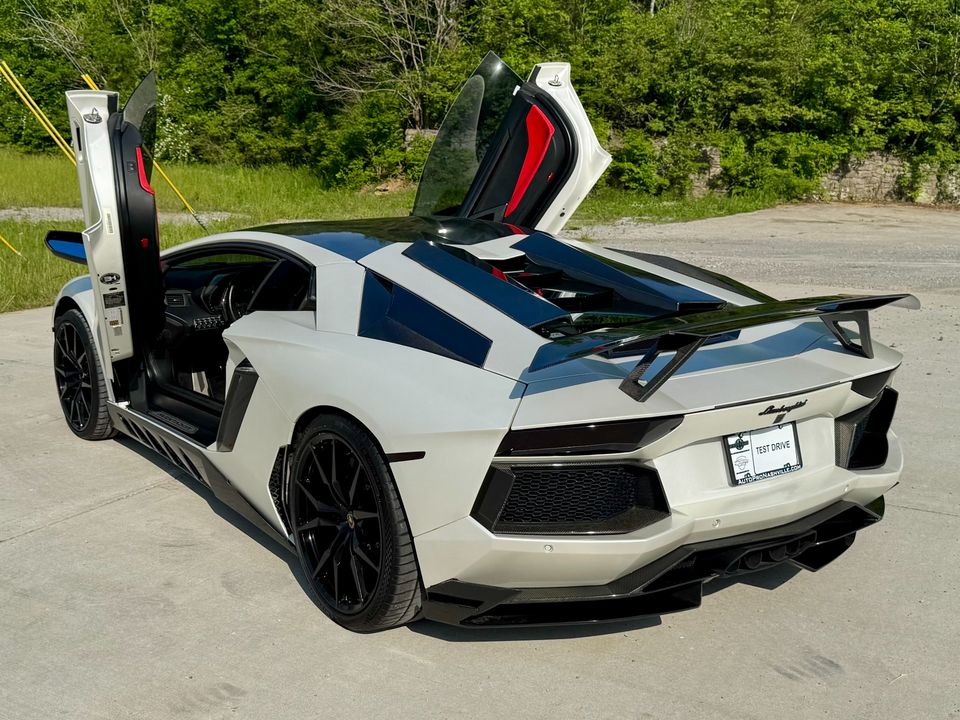 2012 Lamborghini Aventador