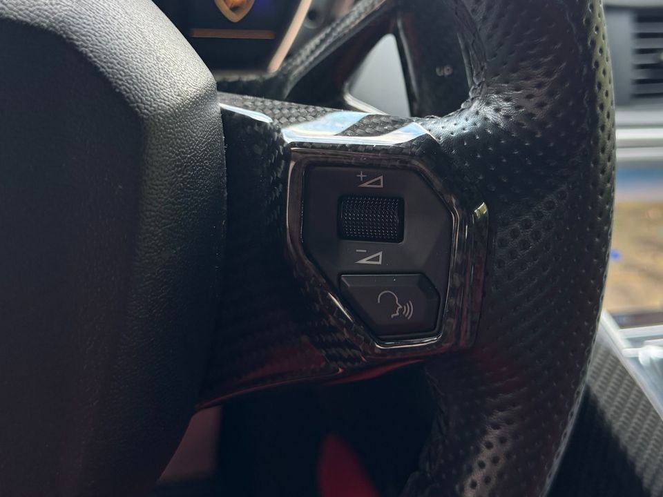 2012 Lamborghini Aventador