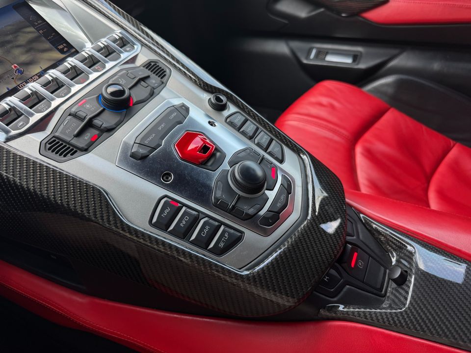 2012 Lamborghini Aventador