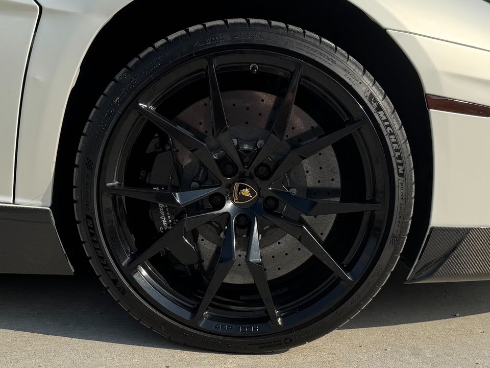 2012 Lamborghini Aventador