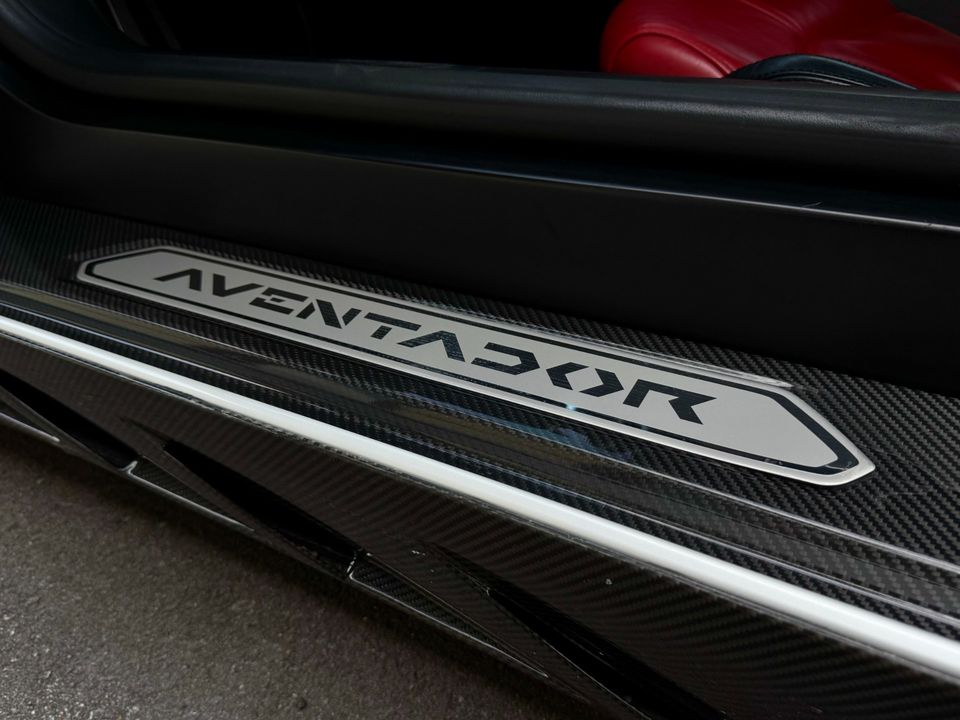 2012 Lamborghini Aventador
