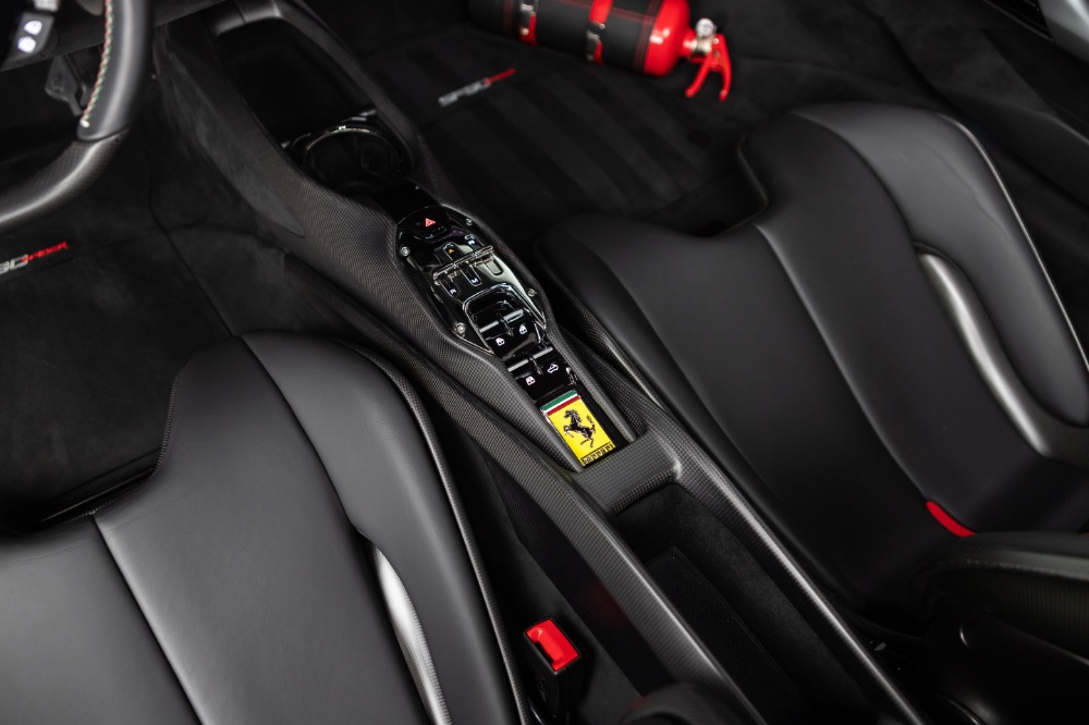 2022 Ferrari SF90 Spider