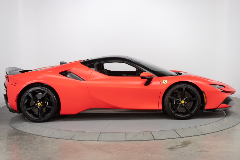 2022 Ferrari SF90 Spider