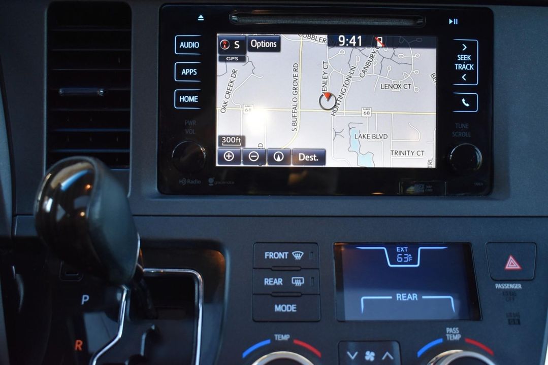 2015 Toyota Sienna