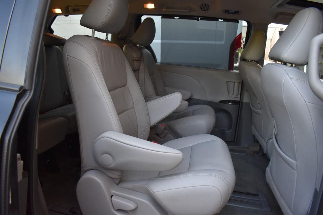 2015 Toyota Sienna
