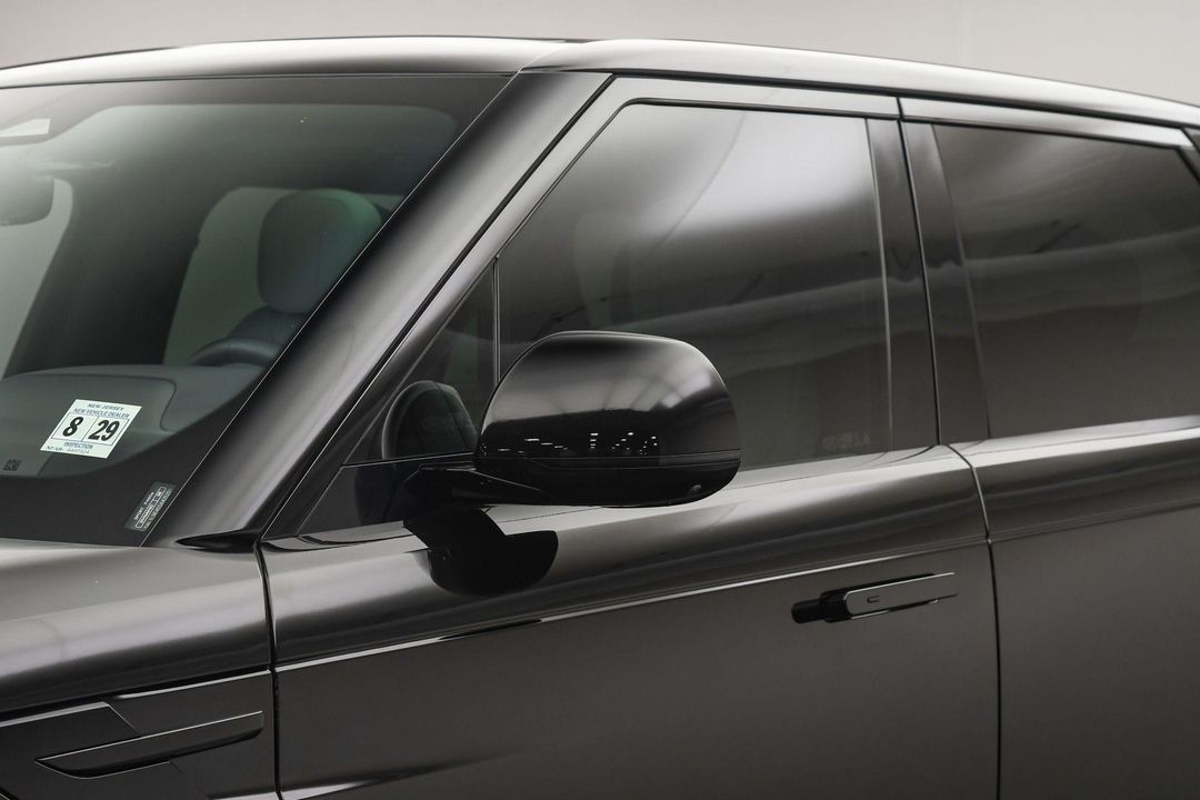 2025 Land Rover Range Rover Sport Plug-in Hybrid