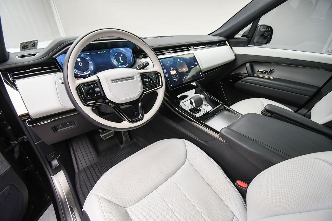2025 Land Rover Range Rover Sport Plug-in Hybrid
