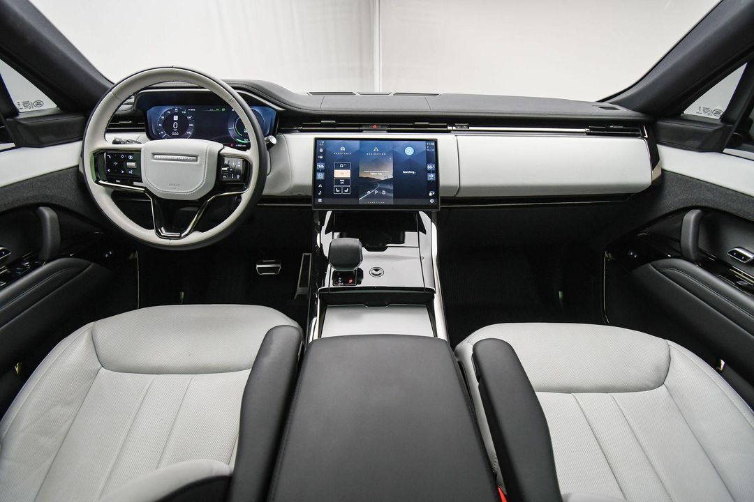 2025 Land Rover Range Rover Sport Plug-in Hybrid