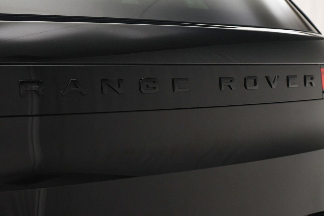 2025 Land Rover Range Rover Sport Plug-in Hybrid