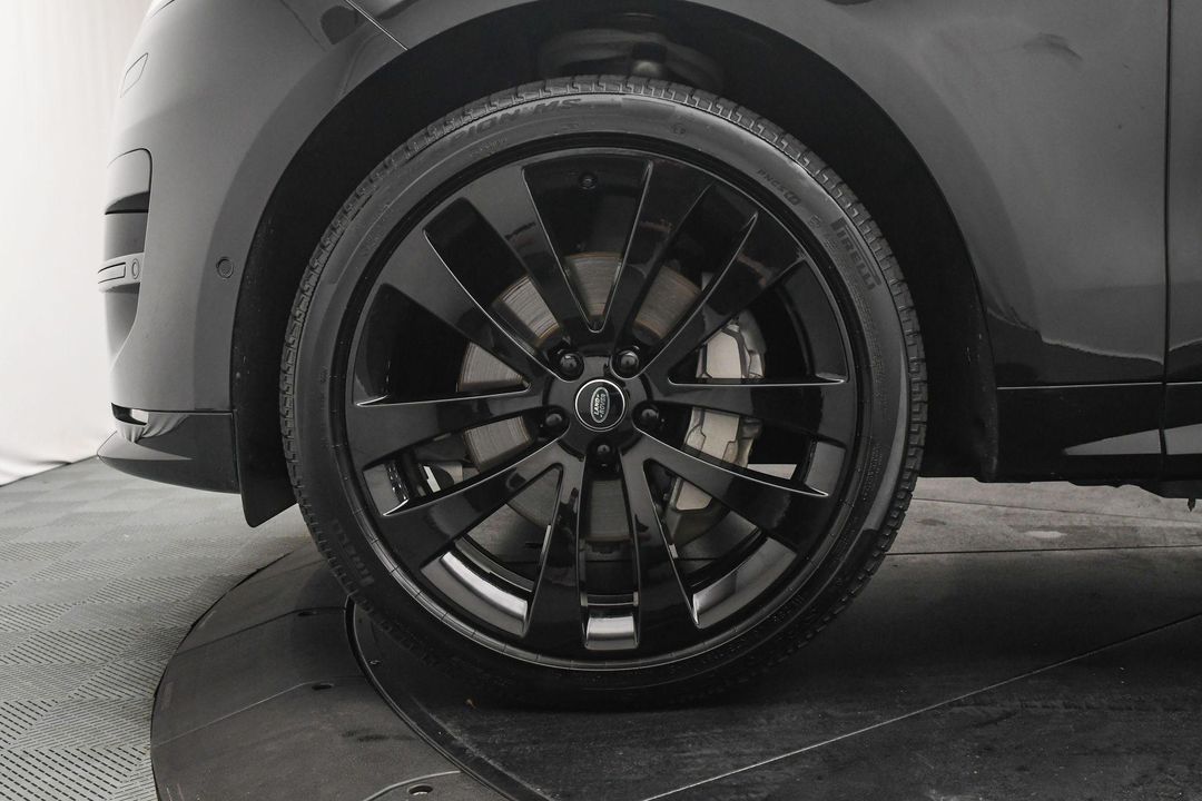 2025 Land Rover Range Rover Sport Plug-in Hybrid