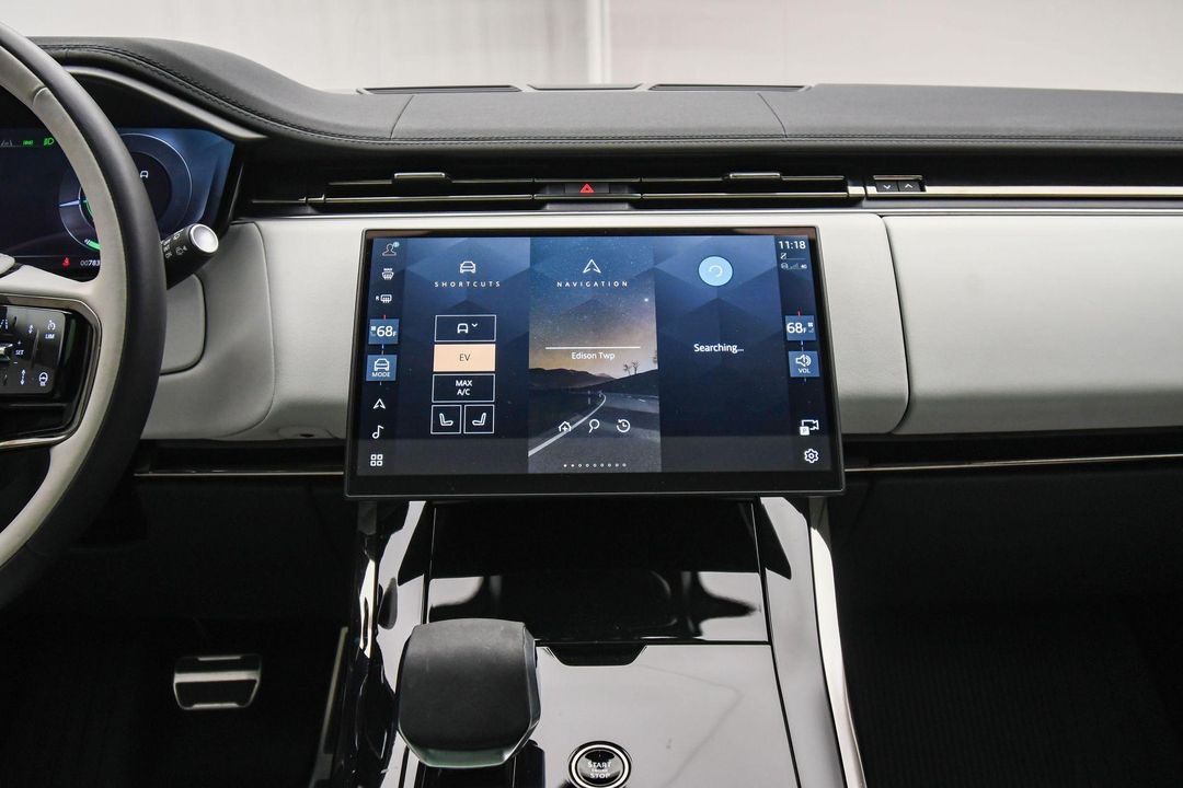 2025 Land Rover Range Rover Sport Plug-in Hybrid