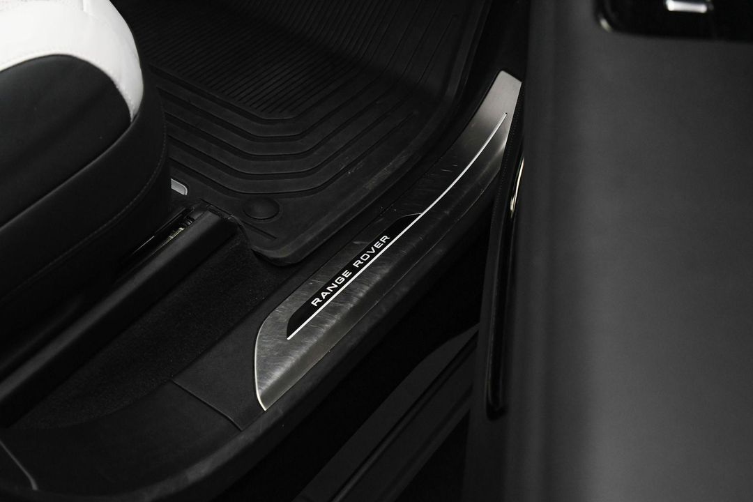 2025 Land Rover Range Rover Sport Plug-in Hybrid