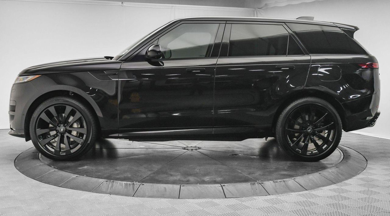 2025 Land Rover Range Rover Sport Plug-in Hybrid