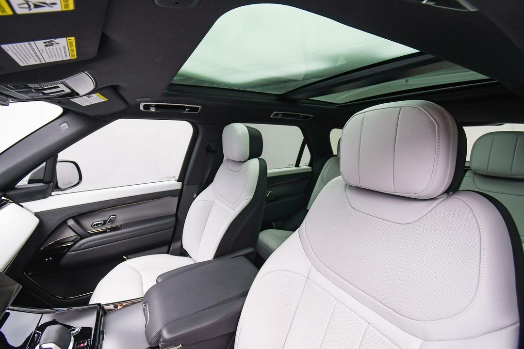 2025 Land Rover Range Rover Sport Plug-in Hybrid