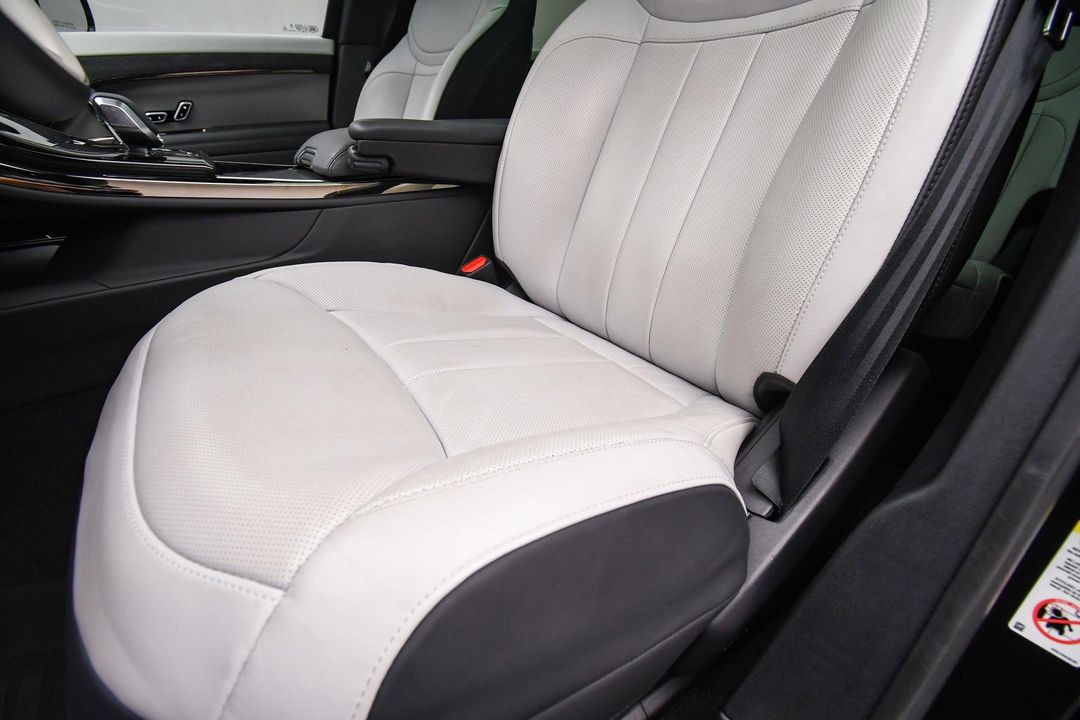 2025 Land Rover Range Rover Sport Plug-in Hybrid