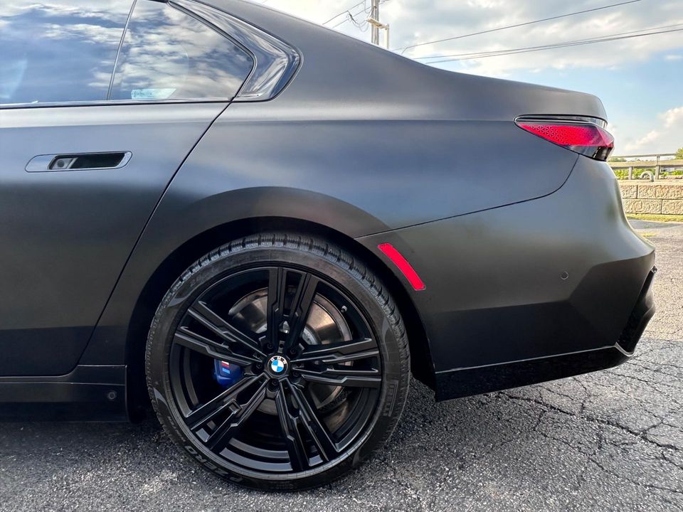 2024 BMW i7