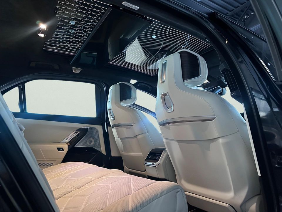 2024 BMW i7