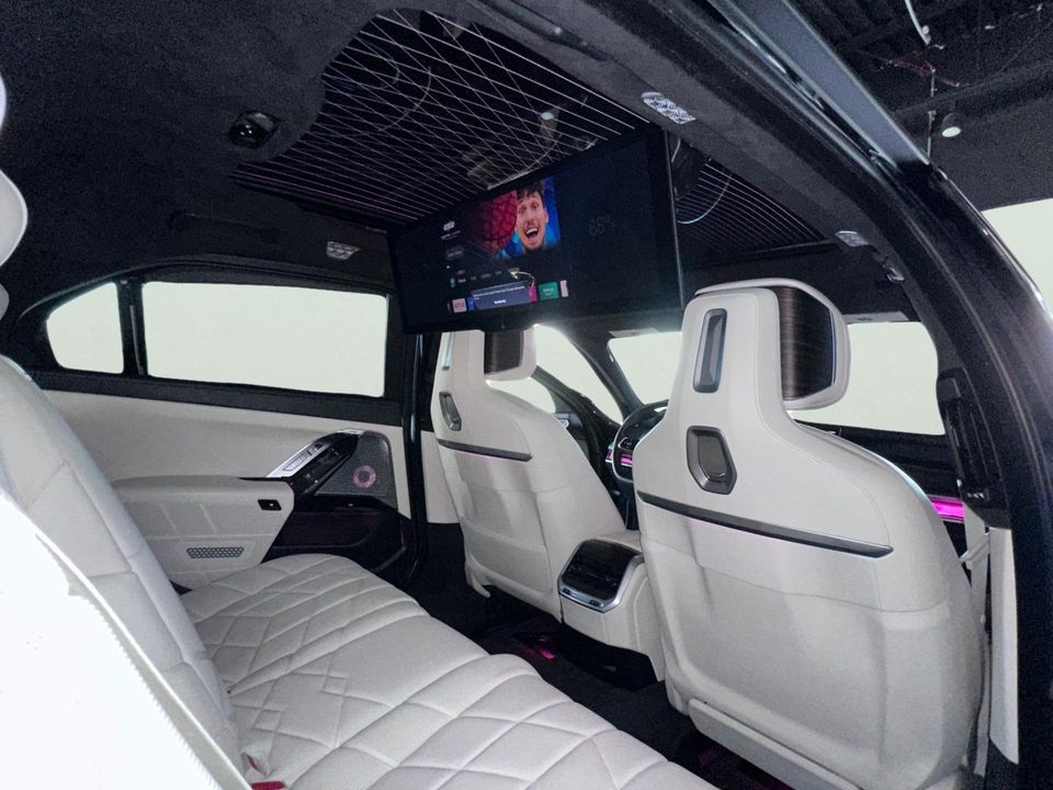 2024 BMW i7