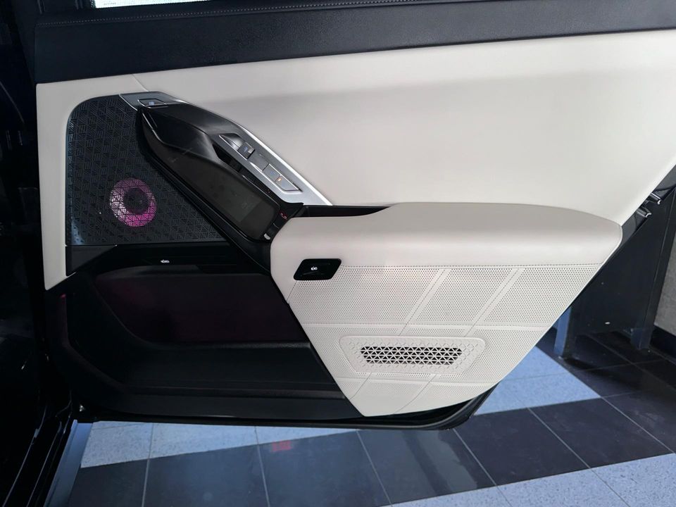 2024 BMW i7