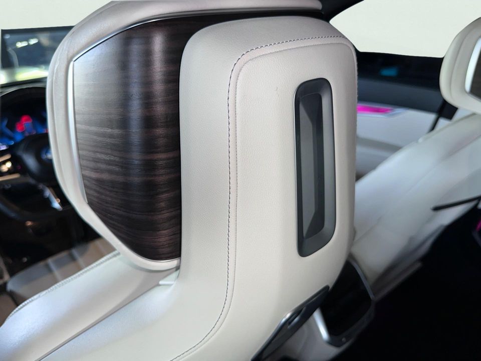 2024 BMW i7