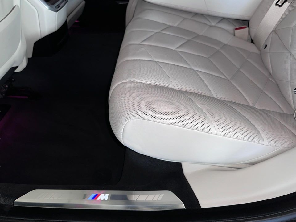 2024 BMW i7