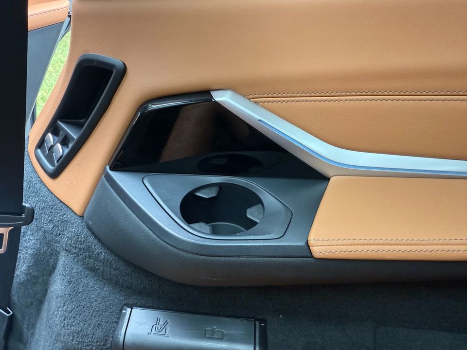 2023 BMW X7