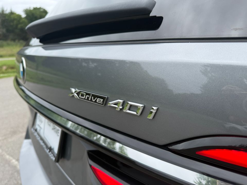 2023 BMW X7