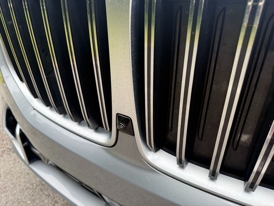2023 BMW X7