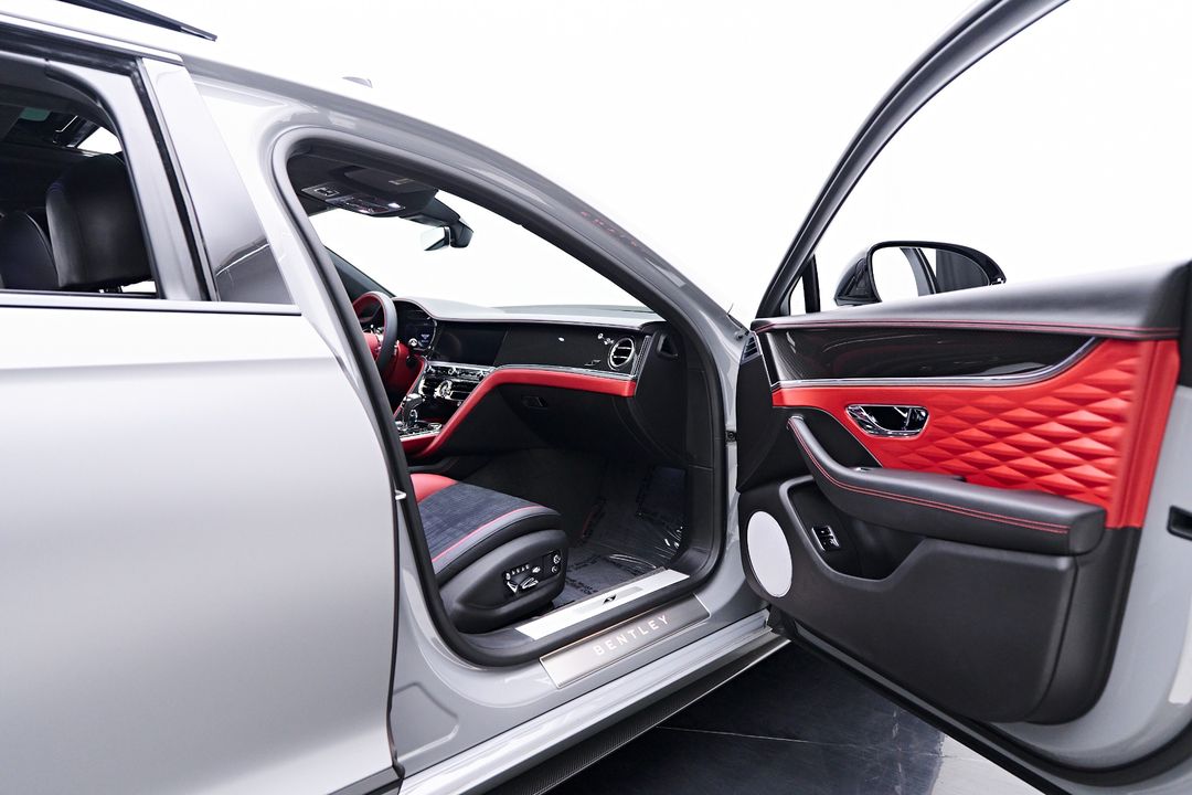 2023 Bentley Flying Spur