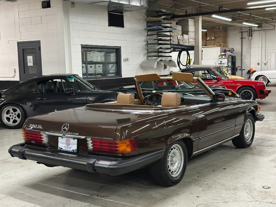 1981 Mercedes-Benz 380-Class